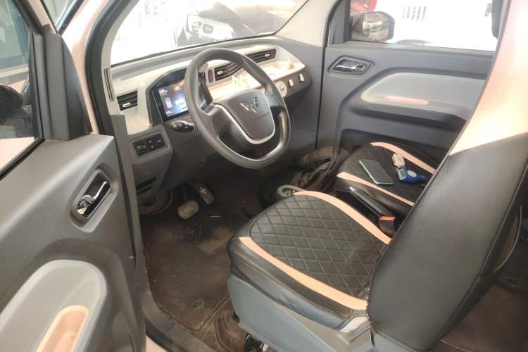 Used Wuling Hongguang MINIEV 2022 Macaron Premium Model – Lithium Iron Phosphate