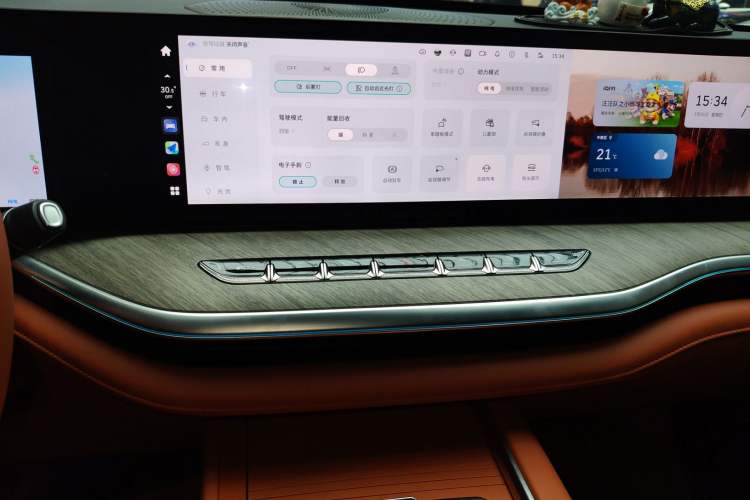 Used Wey Lanshan 2023 Four-Wheel Drive Ultra-Long Range Version Audio And AC Panel