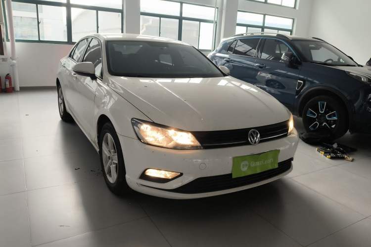 Used Volkswagen Lamando 2017 230TSI Manual Trend Edition
