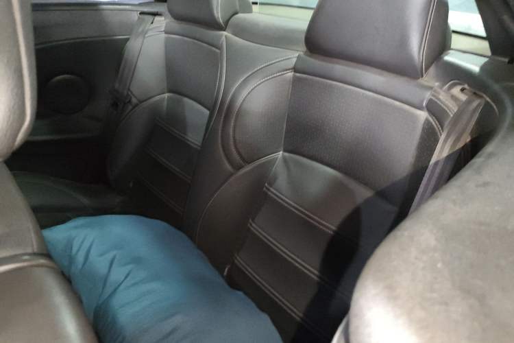 Used Renault Megane 2011 CC 2.0 Fashion Navigation Edition Left Rear Seat