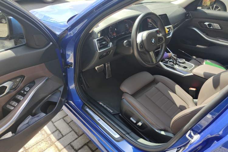 Used BMW 3 Series 2021 Second Facelift 325Li M Sport Package
