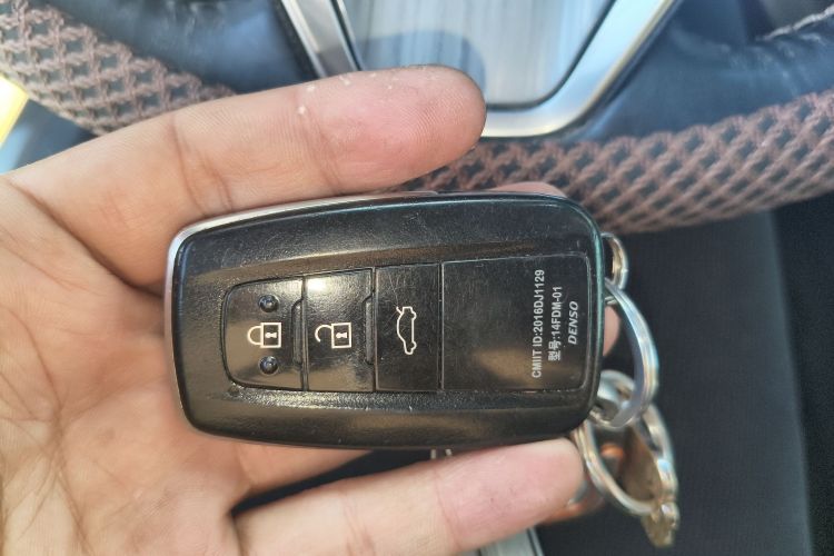 Used Toyota Camry 2018 Dual-Engine 2.5 HG Luxury Edition