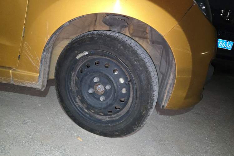 Used Suzuki Alto 2013 Revised Version 1.0L Manual Comfort Edition Right Front Wheel Hub