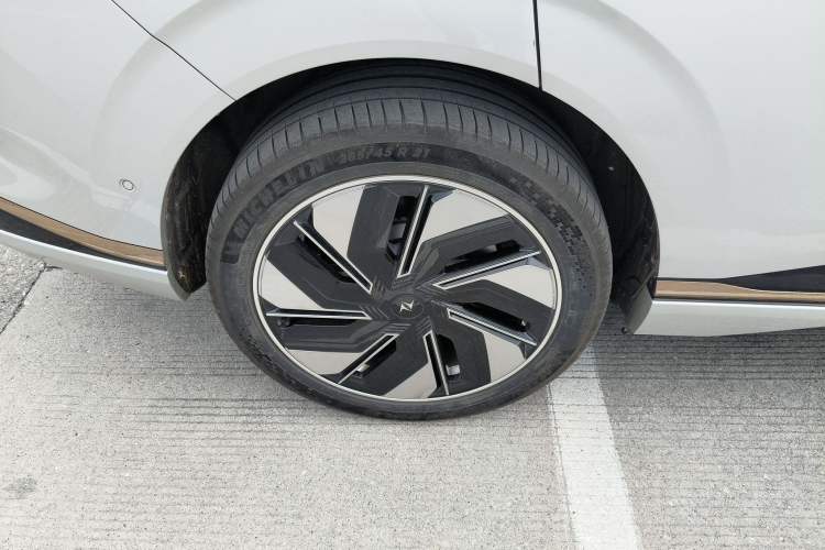 Used Dongfeng eπ eπ008 2025 210 Ultra LikeYi Edition 5-Seater
