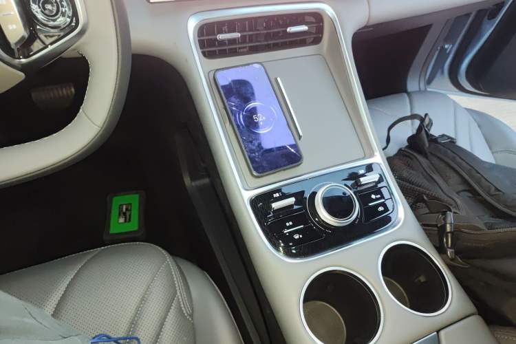 Used Geely Galaxy L6 2025 EM-i 140km Starship Edition
