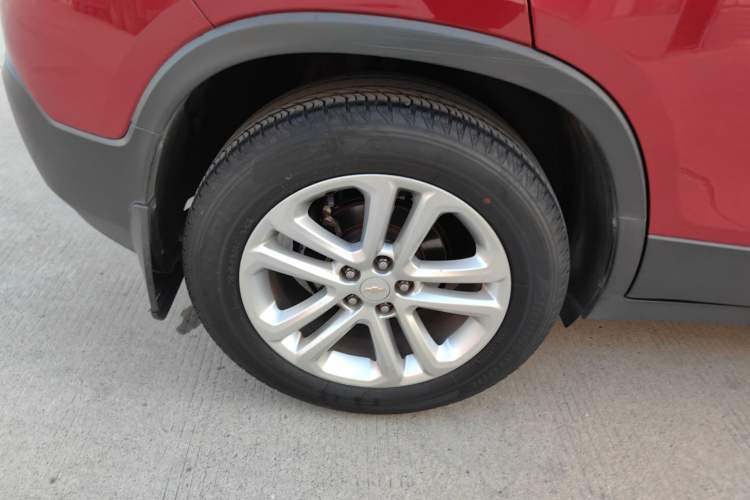 Used Chevrolet Trax 2016 1.4T Automatic Two-Wheel Drive Comfort Version with Sunroof