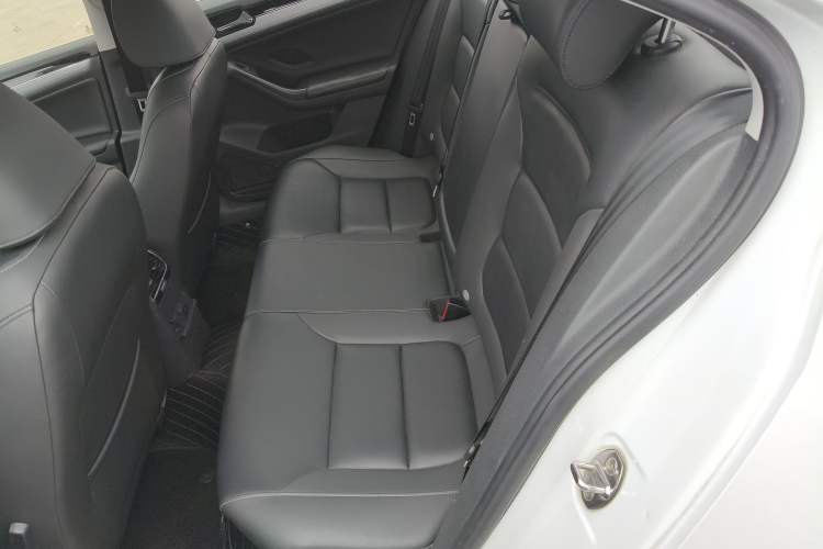 Used Volkswagen Sagitar 2017 1.6L Manual Comfort Model Left Rear Seat