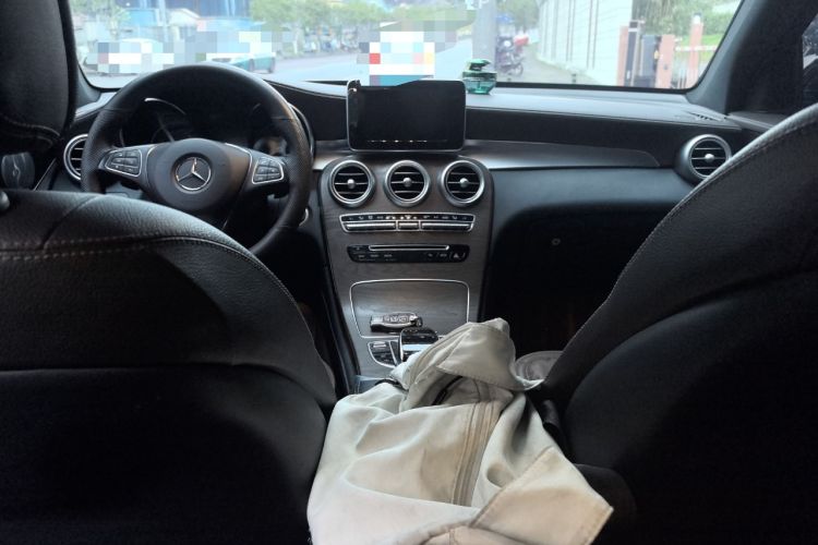 Used Mercedes-Benz GLC 2019 GLC 300 L 4MATIC Dynamic Model