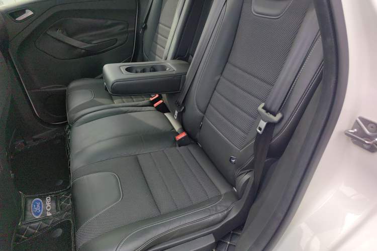 Used Ford Kuga 2013 1.6L GTDi Two-Wheel-Drive Trend Model