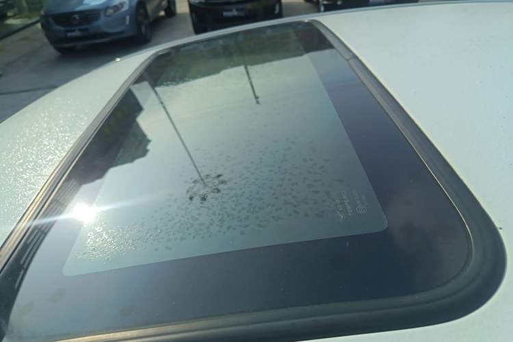 Used Haima M3 2015 1.5L Manual Standard with Sunroof
