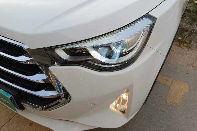 Used JAC Refine S3 2017 1.6L CVT Luxury Smart Model