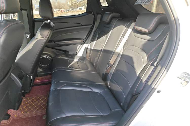 Used Dongfeng Fengon 500 2021 1.5L Manual Enjoyment Model
