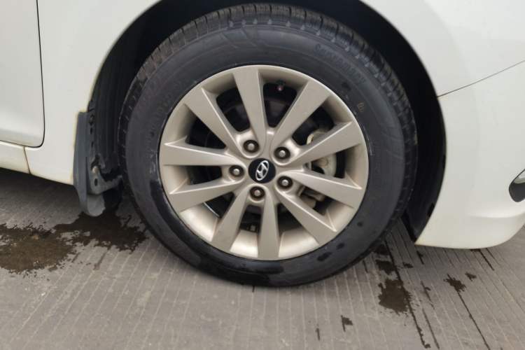 Used Hyundai Mistra 2014 1.8L Automatic Smart GLS
