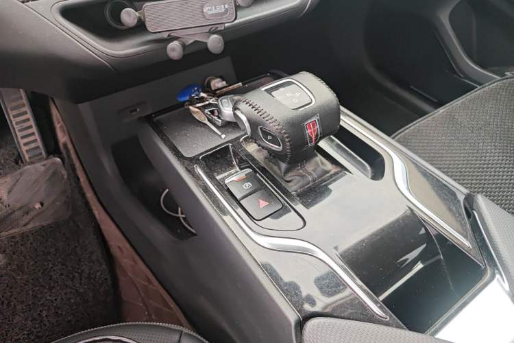 Used Hongqi E-QM5 2023 Revised Version Basic Travel Edition Gear Lever