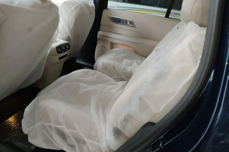 Used Deepal S09 2025 Four-Wheel Drive Ultra+ Custom Edition
