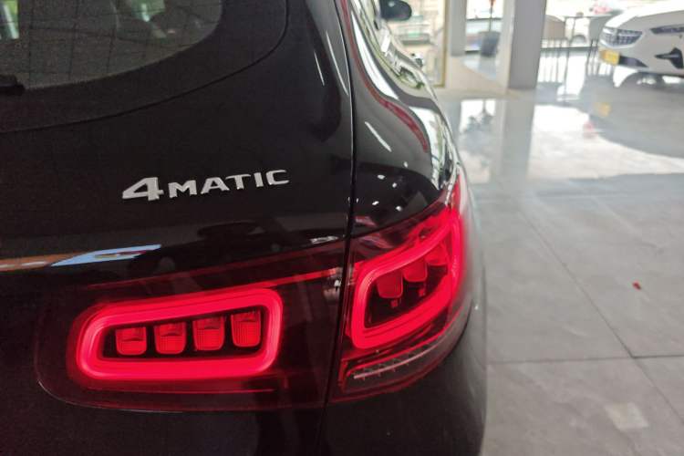 Used Mercedes-Benz GLC 2021 GLC 300 L 4MATIC Dynamic Model Right Rear Taillight