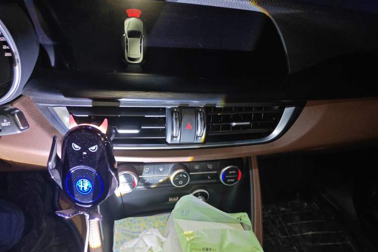 Used Alfa Romeo Stelvio 2017 2.0T 200HP Elite Edition
