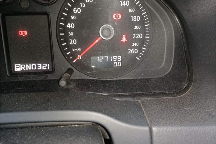 Used Volkswagen Passat 2009 2.0L MFI Automatic Luxury Edition