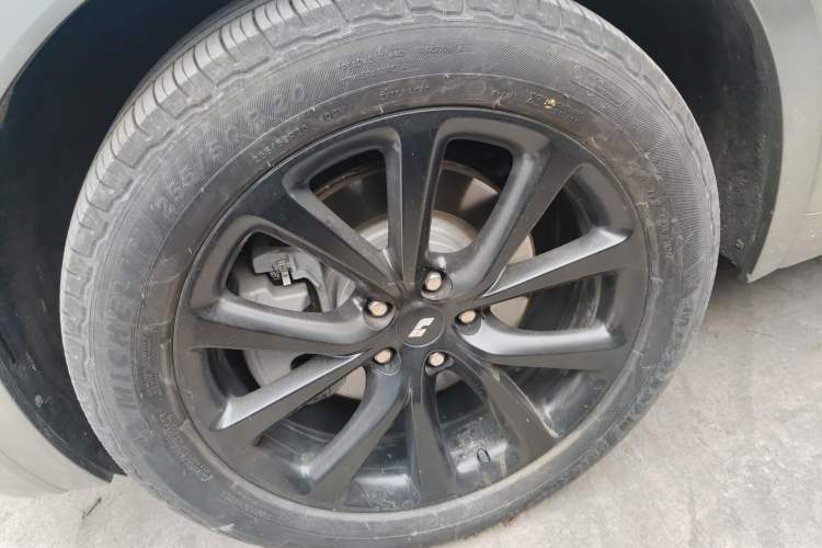 Used Li Auto ONE 2020 Extended-Range 6-Seater Version
