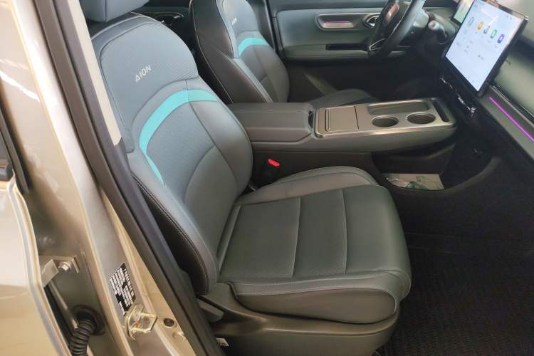 Used AION Y 2023 Plus 510 Smart Edition Right Front Seat