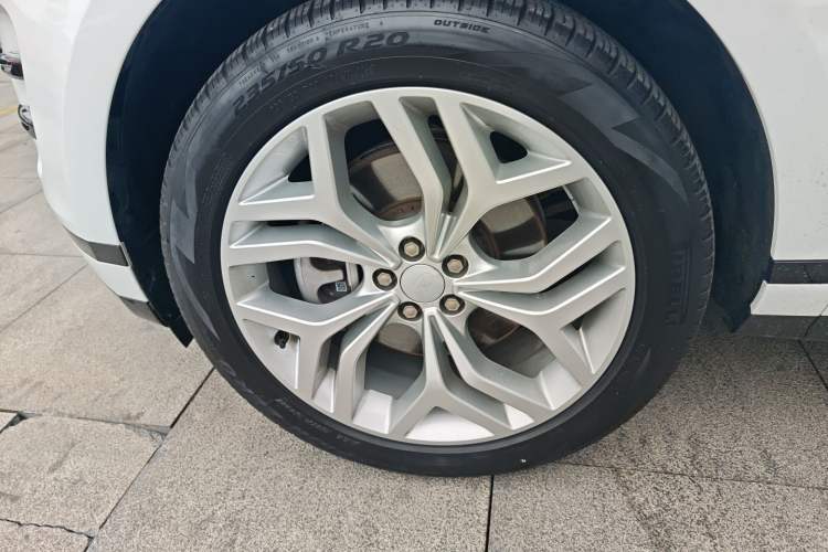 Used Land Rover Range Evoque 2023 Aurora L 200PS Elite Edition
