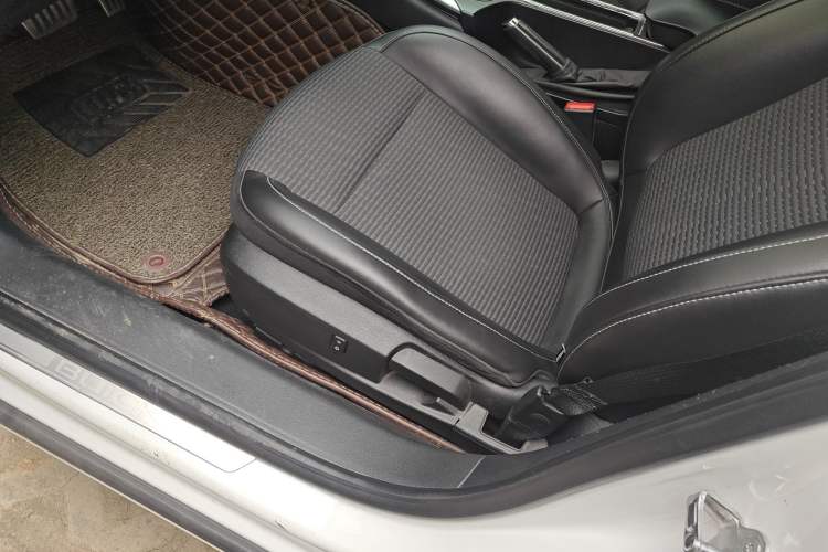 Used Buick Regal 2015 1.6T Leading Technology Model
