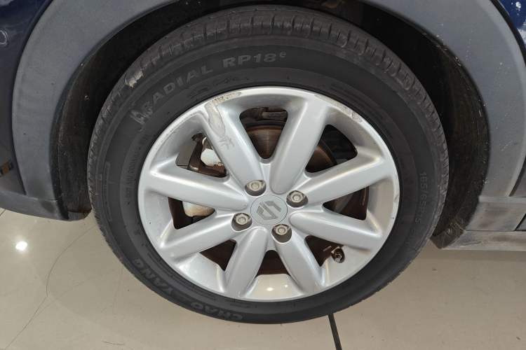 Used Leapmotor T03 2022 Star Diamond Edition Left Front Wheel Hub