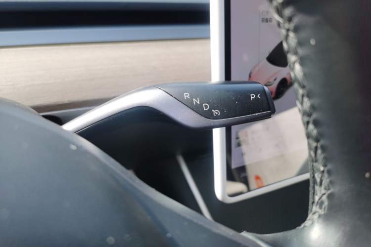 Used Tesla Model 3 2019 Long-Range Rear-Wheel-Drive Version