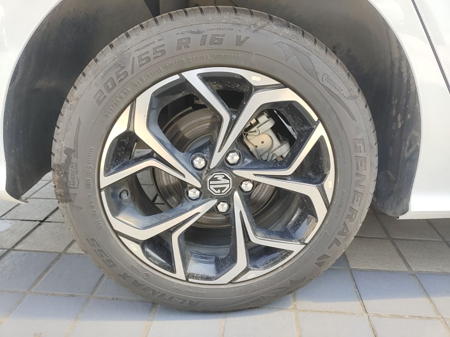 MG 5 2021 Revised Version 180 DVVT CVT Youth Luxury Edition — снимка 11