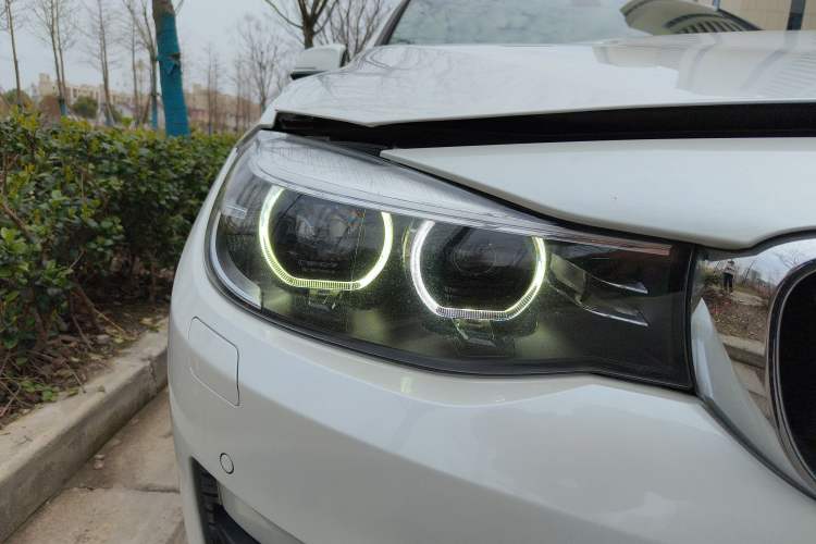 Used BMW 3 Series GT 2016 320i Fashion Model Right Front Headlight