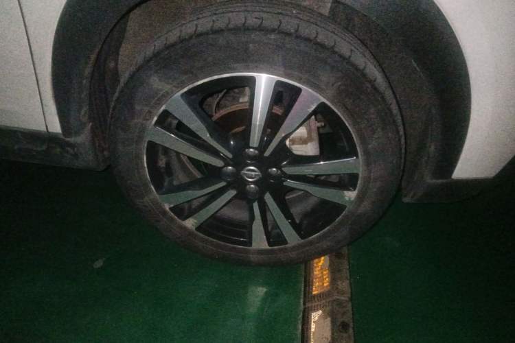 Used Nissan Kicks 2019 1.5L CVT Smart Connect Luxury Edition
