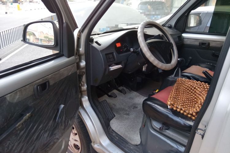 Used Wuling Rongguang 2011 1.2L Base Version