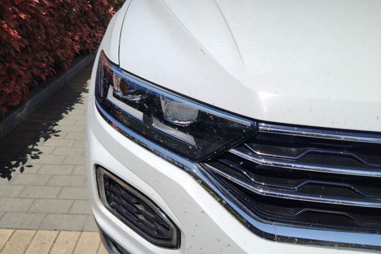 Used Volkswagen T-ROC 2019 230TSI DSG Two-Wheel-Drive Advanced Version China VI Standard Right Front Headlight