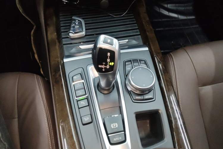 Used BMW X5 2018 xDrive28i Gear Lever