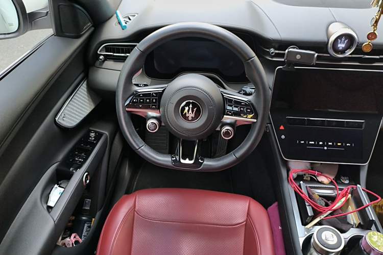 Used Maserati Grecale 2023 2.0T GT Steering Wheel