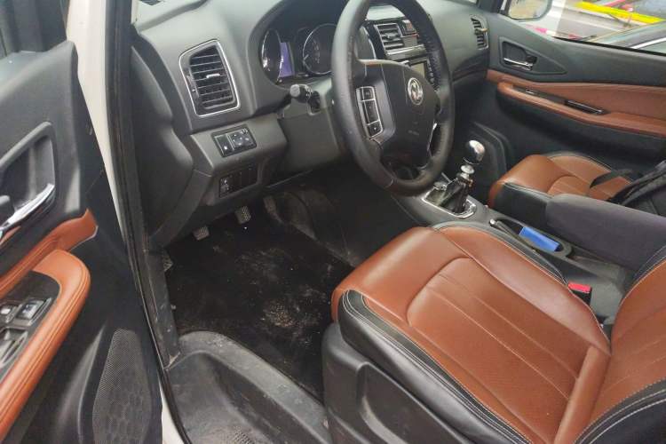 Used FORTHING F600 2016 F600L 1.5T Luxury Model Driver Seat