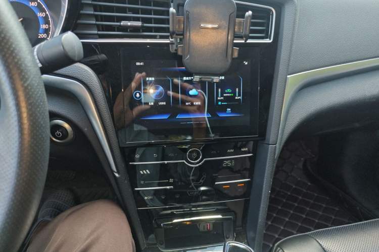 Used Venucia D60EV 2019 High-Range Deluxe Edition
