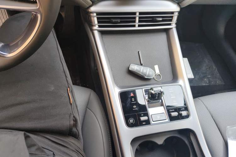 Used BYD Seal 2024 HONOR Edition DM-i 1.5L 121km Elite Model
