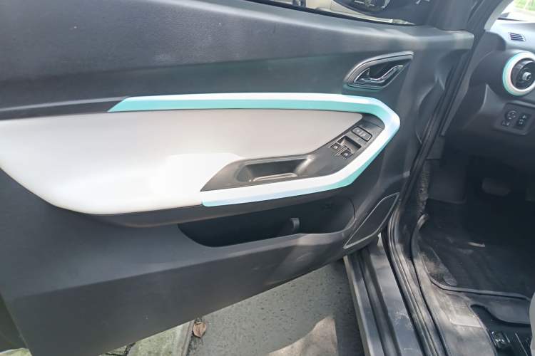 Used Chery New Energy Little Ant 2021 200 000 Yuan Ant Fan Edition Energized Version NMC Lithium Battery 408 km Left Rear Door Interior