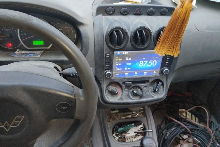 Used Wuling Hongguang 2014 1.2L Base Model China IV
