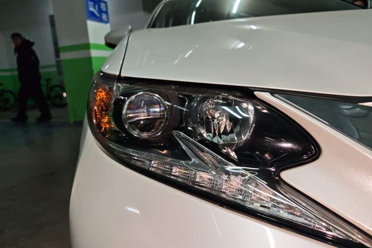 Used Lexus ES 2015 200 Elite Edition
