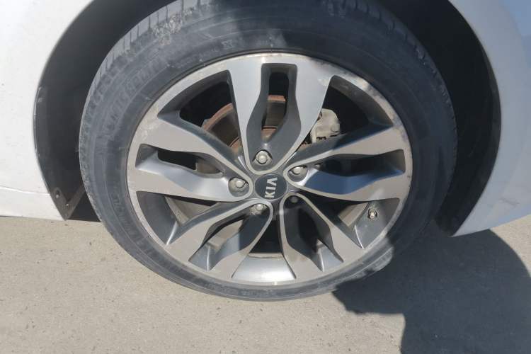 Used Kia K5 2014 2.0L Automatic LUXURY