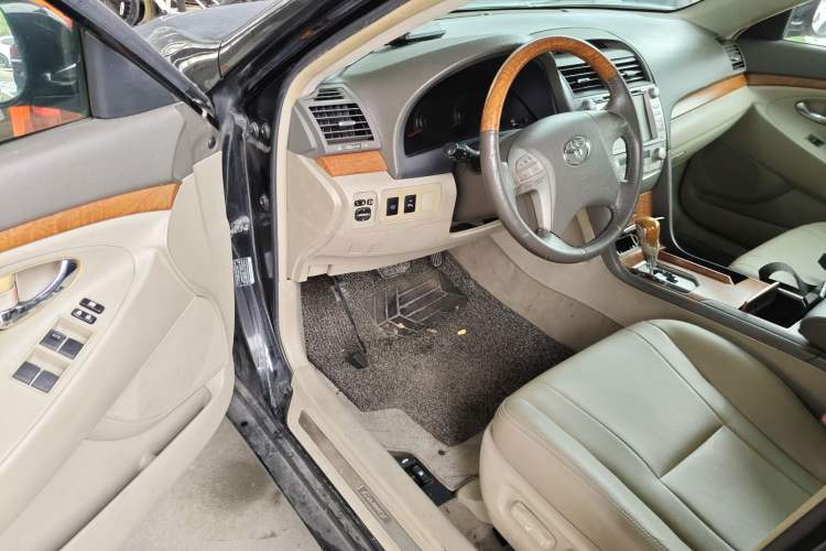 Used Toyota Camry 2010 240G Luxury Edition Driver Seat