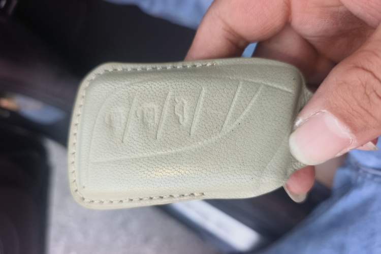 Used Lexus ES 2015 300h Comfort Edition
