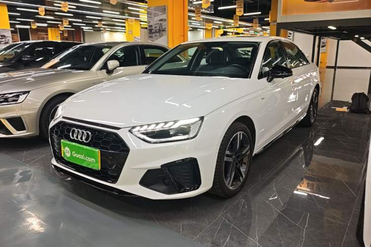 Used Audi A4L 2022 40 TFSI Luxury Dynamic Model