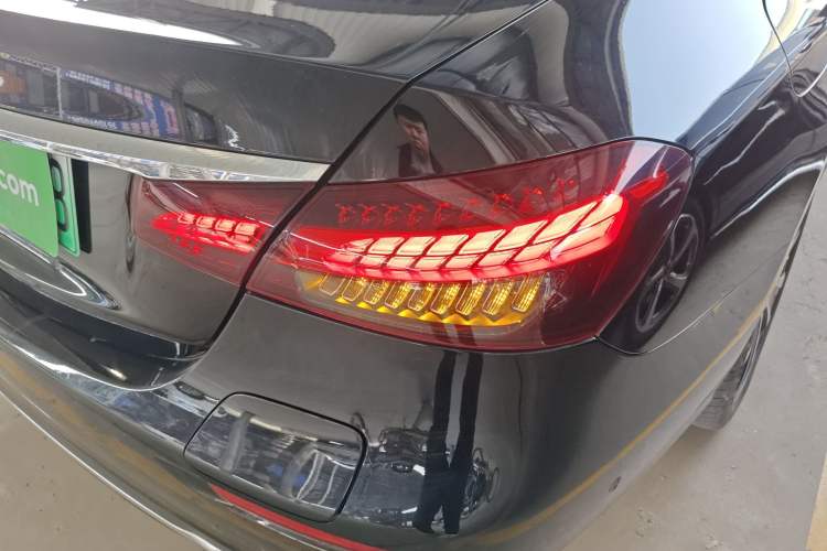 Used Mercedes-Benz E-Class New Energy 2022 Facelift E 350 e L Plug-in Hybrid Sedan Right Rear Taillight