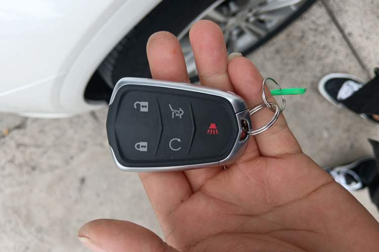 Used Cadillac XT5 2018 25T Luxury Model Vehicle Key