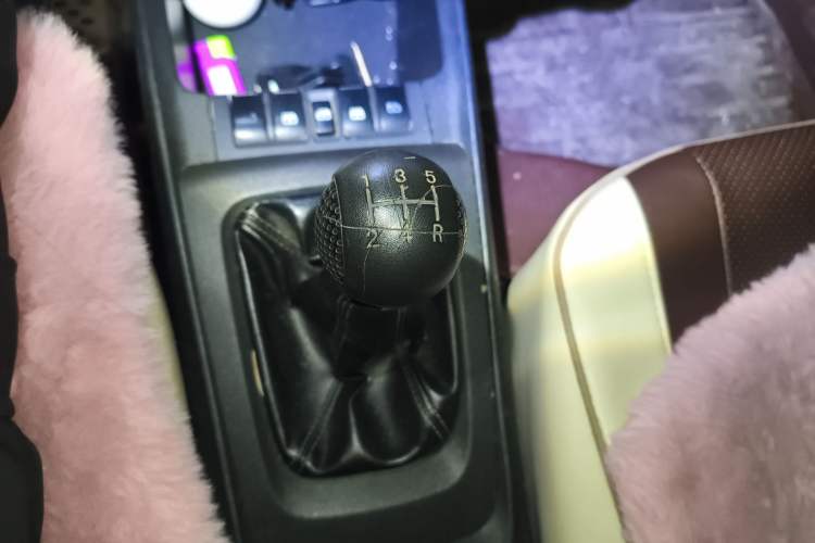 Used Chevrolet Sail 2013 Sedan 1.2L Manual Fashion Edition