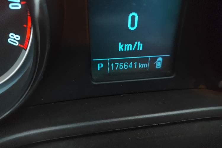Used Buick Regal 2012 2.0L Luxury Edition
