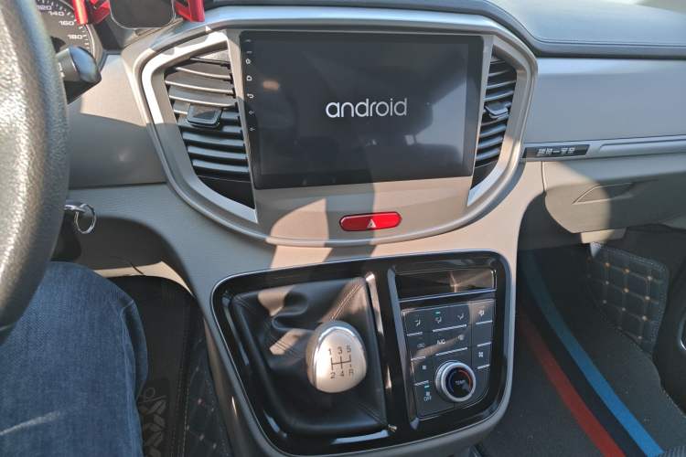 Used JAC Refine M4 2018 2.0L Manual Express Version